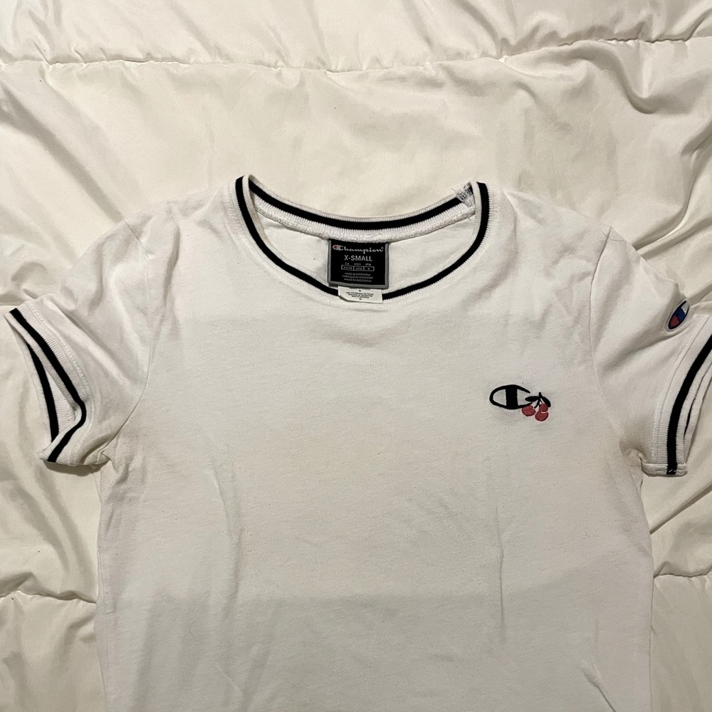 Champion cherry ringer tee in size XS